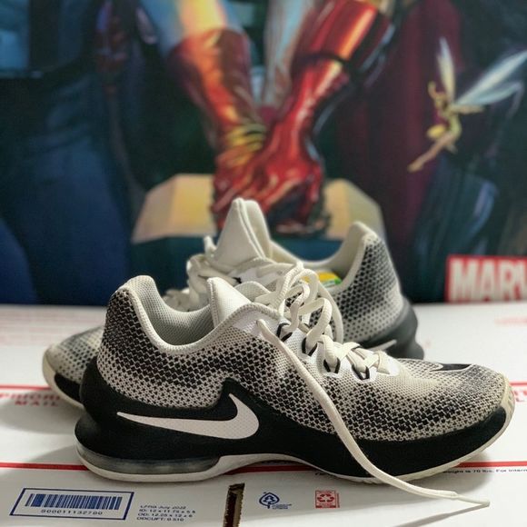 Nike Air Max infuriate youth size 4 - Picture 7 of 7